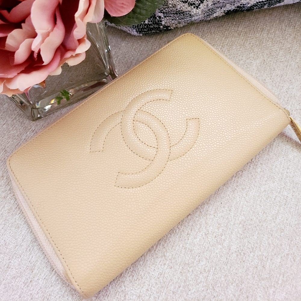 💝💥Authentic Chanel Caviar Agenda Large zip around wallet🎀❤️‍🔥